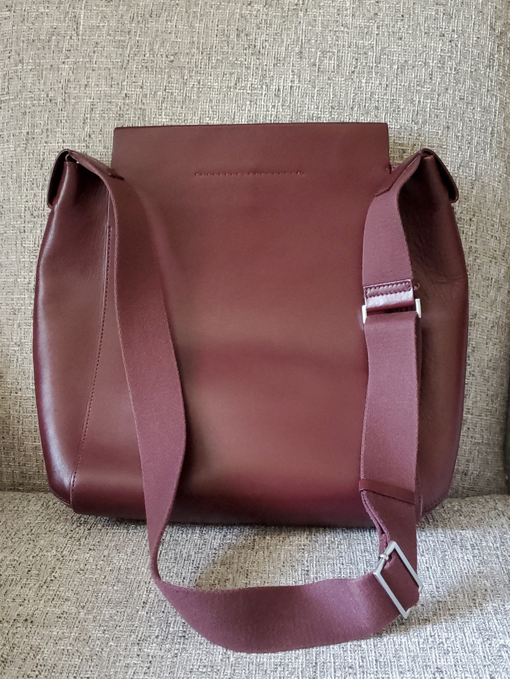 Everlane Form Bag, Burgundy